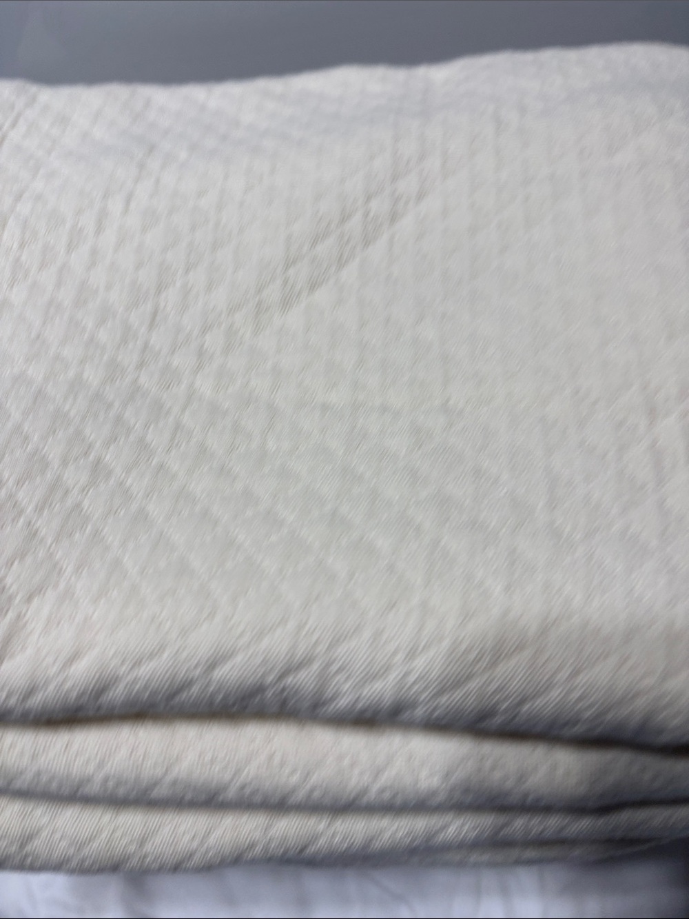 Superior waffle texture Cream 100% Cotton king Pillow shams (2) EUC